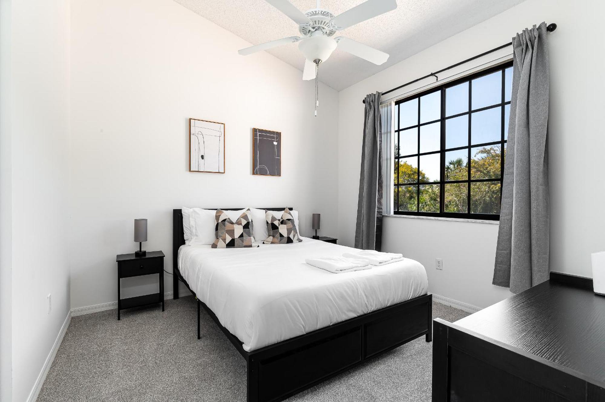 Newly Renovated Townhome With King Bed ديلراي بيتش المظهر الخارجي الصورة
