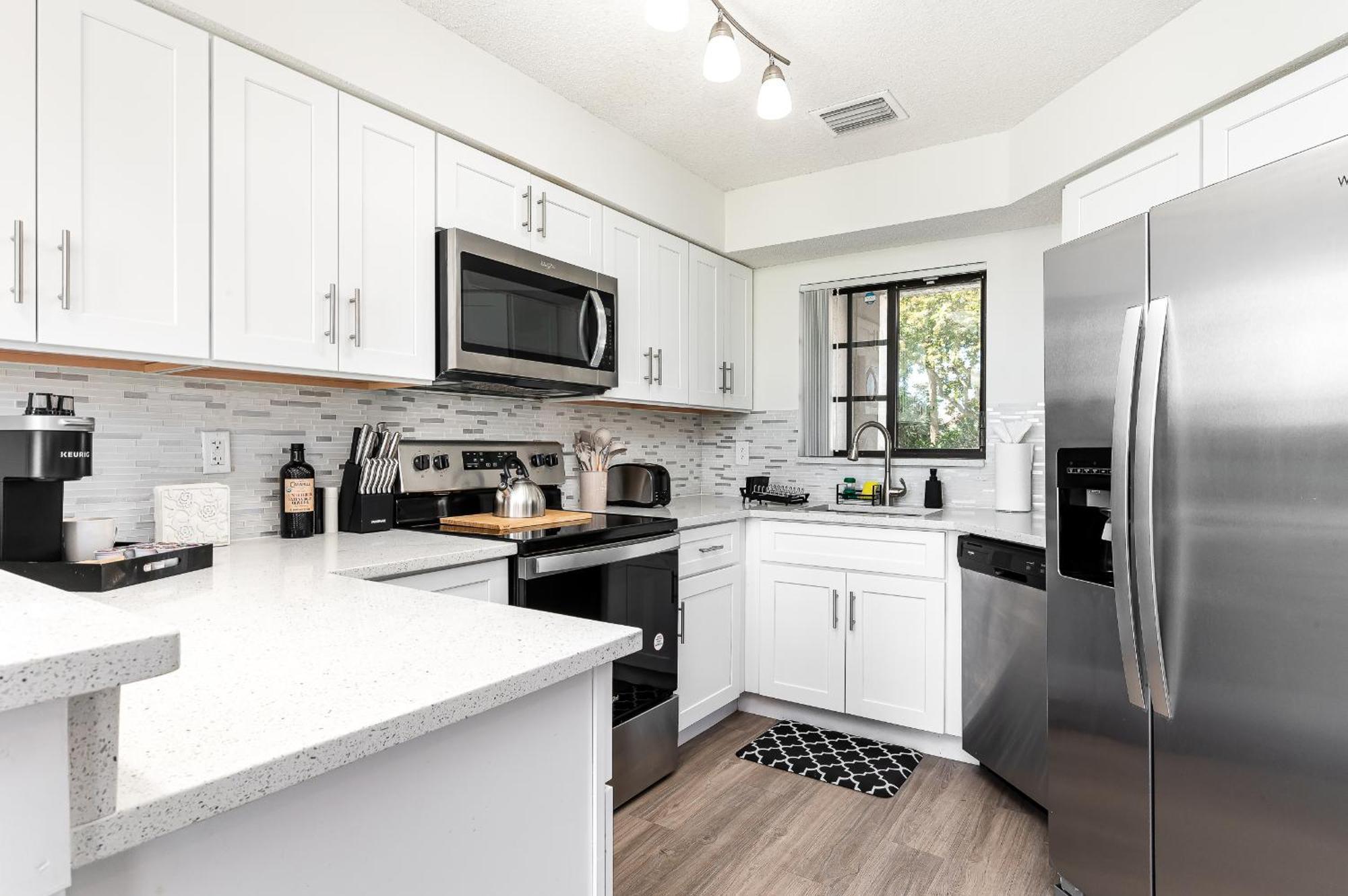 Newly Renovated Townhome With King Bed ديلراي بيتش المظهر الخارجي الصورة